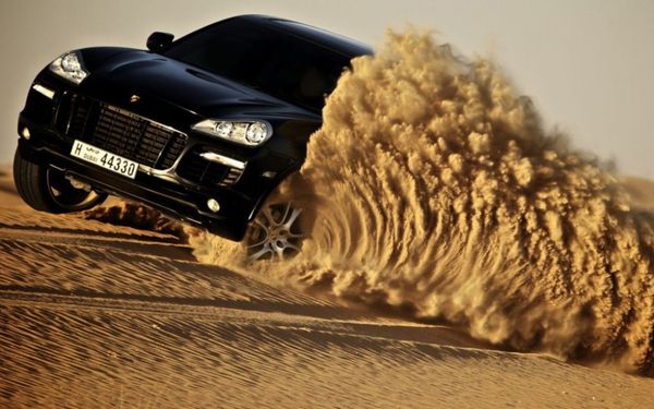 Dubai còn là thiên đường của các fan mê siêu xe.