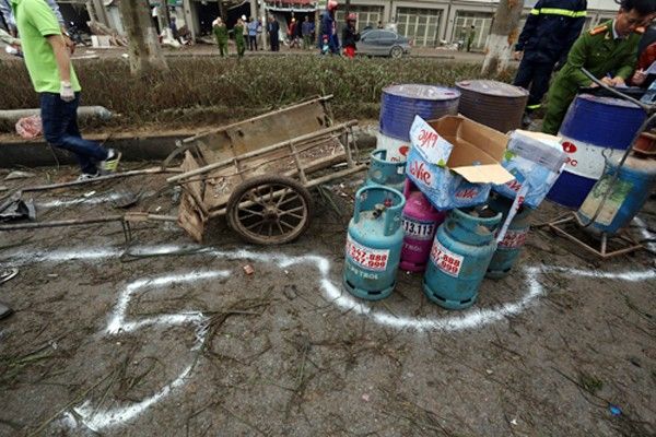Nhiều bình gas và bình nén khí không bị phát nổ.
