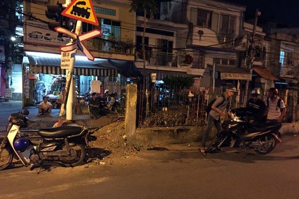 Khu vực 2 thanh niên chém nhau kinh hoàng