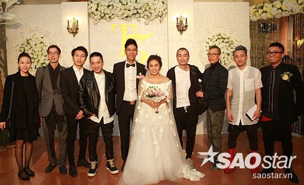 Rất đông bạn bè trong giới underground có mặt trong ngày vui của Nhật Thu.