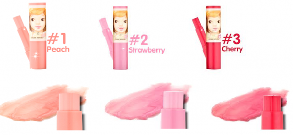 Son dưỡng môi Kissful Lip Care là dòng son dưỡng đang rất được ưa chuộng của Etude House. Sản phẩm có tác dụng dưỡng môi, giữ môi luôn ẩm, mềm mịn. Ngoài ra son còn có tác dụng lót môi nên có thể sử dụng trước khi đánh son, giúp lớp son bám màu hơn. Chỉ với 149.000 vnd/ thỏi bạn đã có thể sở hữu một tông màu mình yêu thích.