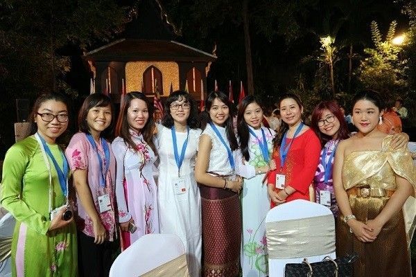 "Bất kì giấc mơ nào cũng có thể thành hiện thực nếu chúng ta tin tưởng, kiên trì, liên tục nỗ lực và tiến lên không ngừng”, Giang tâm sự.