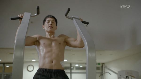 Song Joong Ki là tuýp người dễ khiến người ta xiêu lòng.