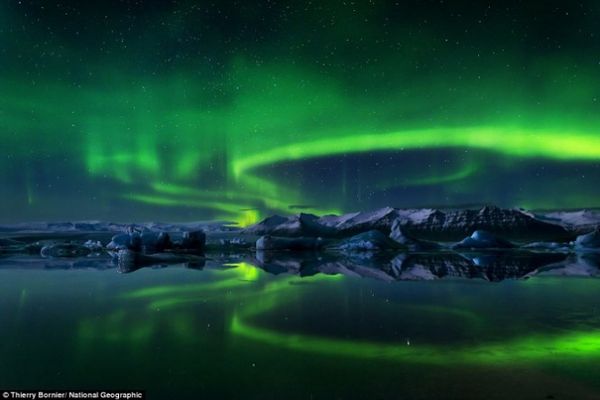 Bắc cực quang ở Iceland