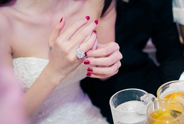 Cần gì Quả bóng vàng, Thủy Tiên vẫn được Công Vinh tặng quà tiền tỷ đó thôi! - Ảnh 8 Cần gì Quả bóng vàng, Thủy Tiên vẫn được Công Vinh tặng quà tiền tỷ đó thôi! - Ảnh 8