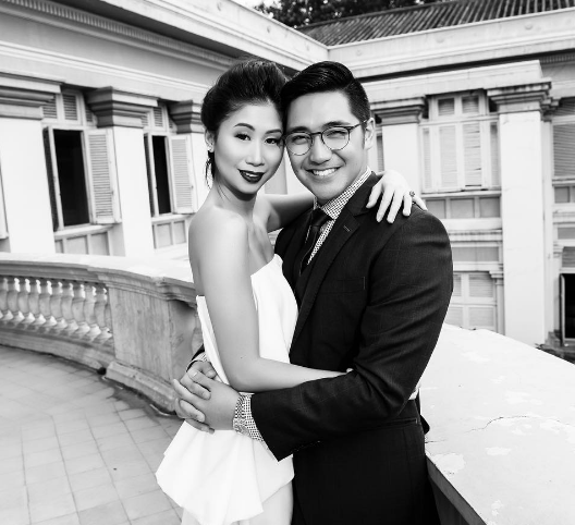 Đám cưới được diễn ra tại Câu lạc bộ Polo Manila, một địa điểm dành riêng cho giới thượng lưu tại thủ đô Phillipines.