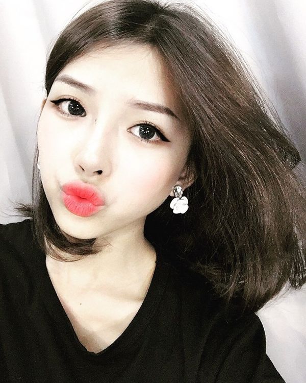 ‘Đổ rầm’ trước cô bạn gái siêu nóng bỏng của ca sĩ Phan Mạnh Quỳnh