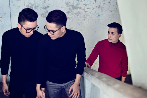 Ngoại trừ La Quốc Hùng đóng cùng Lương Mạnh Hải từ phần 1, thì Trần Huy Anh là nhân vật mới xuất hiện trong phần hai này. Xuất thân từ trường Sân khấu Điện ảnh Tp.HCM, anh chàng sinh năm 1989 này may mắn được đạo diễn Vũ Ngọc Đãng chọn vào vai thứ chính quan trọng trong phim.
