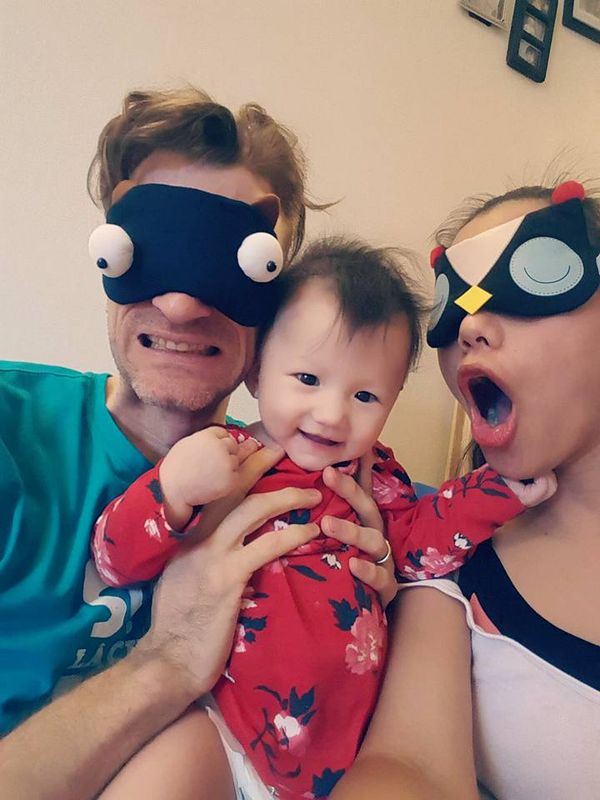“3 năm rồi, cảm ơn người yêu vì đã bên em suốt những ngày vui, những ngày buồn càng không thể rời xa… Valentine gần đến rồi, chuẩn bị nói lời yêu tới tấp các bạn ơi” - Phương Vy viết.