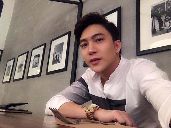 B Trần cứ mặc đồ thế này thì cô gái nào mà chẳng xao xuyến B Trần cứ mặc đồ thế này thì cô gái nào mà chẳng xao xuyến