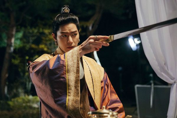 ‘The King Loves’ sắp ra mắt, liệu Yoona có làm nên chiến thắng cho đài MBC? ‘The King Loves’ sắp ra mắt, liệu Yoona có làm nên chiến thắng cho đài MBC?