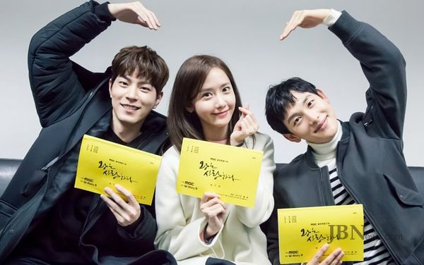 ‘The King Loves’ sắp ra mắt, liệu Yoona có làm nên chiến thắng cho đài MBC? ‘The King Loves’ sắp ra mắt, liệu Yoona có làm nên chiến thắng cho đài MBC?