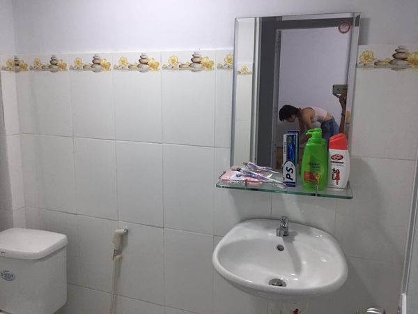 Đời sống: Vừa vào đến Sài Gòn, 'hot girl' Bella đã bỏ đi vì chê nhà xấu