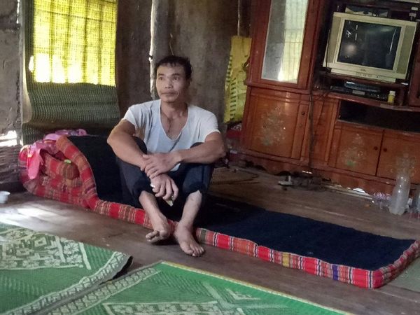 Đời sống: Mắc bệnh lạ, 13 người nói nhảm, nhảy múa suốt ngày