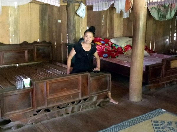 Đời sống: Mắc bệnh lạ, 13 người nói nhảm, nhảy múa suốt ngày
