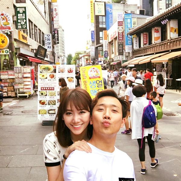 Hari Won hạnh phúc ôm hôn Trấn Thành trong chuyến du lịch Hàn Quốc