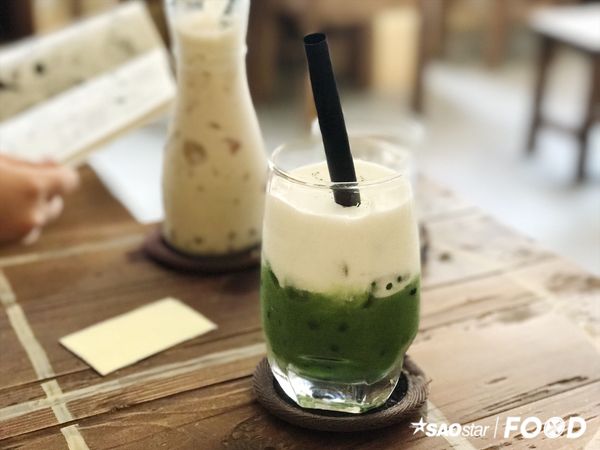 Trở về thời học sinh với quán cà phê giống trường học như đúc