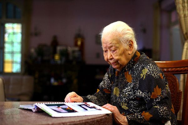 Con trai cụ bà hiến 5.000 lượng vàng: 
