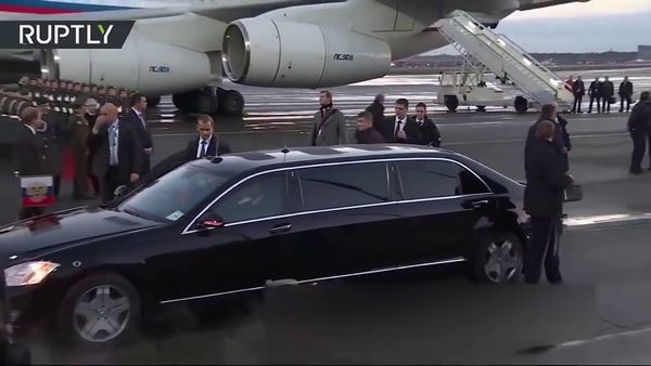 Siêu xe chống đạn triệu đô của Tổng thống Putin