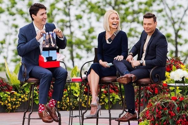 Đẹp trai như thủ tướng Canada cũng có ngày dùng lông mày giả  Tin tức  Online