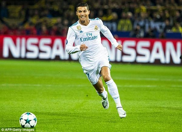 Ronaldo không ký hợp đồng mới, nhất quyết đòi rời Real Madrid - Ảnh 2.