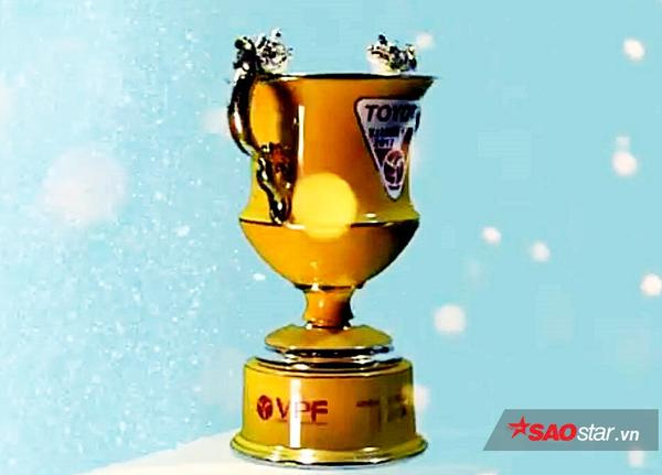 Chuyện lạ có thật: Hạ Hà Nội FC để vô địch V-League, Quảng Nam sẽ nhận được 2 chiếc cúp - Ảnh 2.