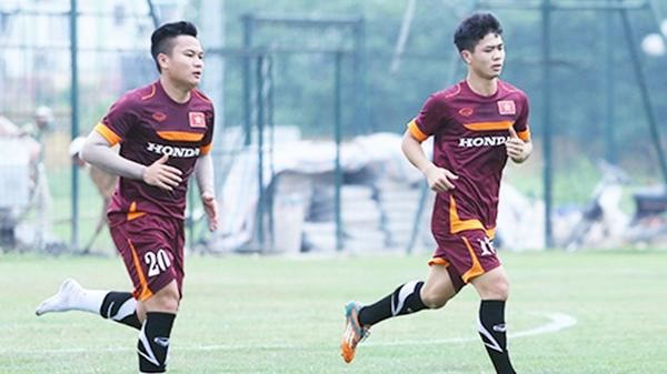 Phi Sơn, Công Phượng, Tuyết Dung có cơ hội giành Quả bóng Vàng 2017 - Ảnh 1.
