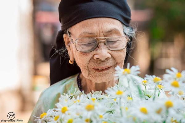 Bộ ảnh cúc họa mi ‘phiên bản’ bà ngoại khiến người ta phải mỉm cười ngay lập tức! - Ảnh 9.