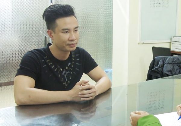Góc khuất đằng sau đường dây mỹ nam bán dâm cho quý bà giá 6 triệu/đêm