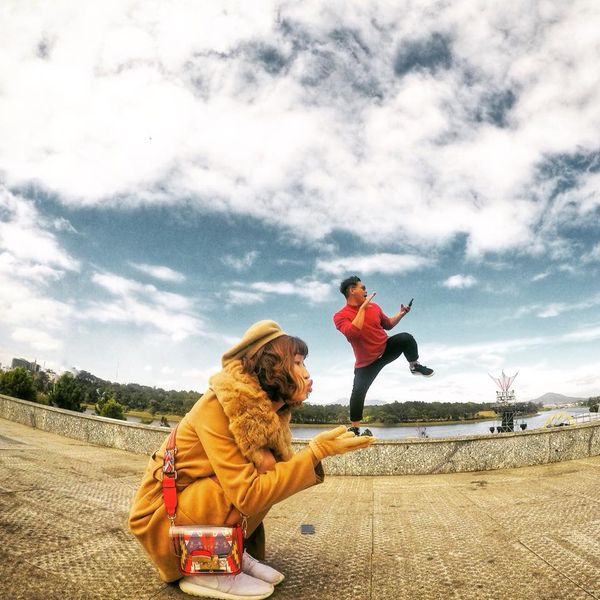 Bộ ảnh siêu nhắng nhít của cặp đôi ở Đà Lạt gợi nhớ trào lưu ‘nắm tay em đi khắp thế gian’ 30