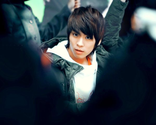 Jonghyun và bài hát cuối: Mong các bạn đừng muộn phiền khi người yêu thương nhất ra đi 1