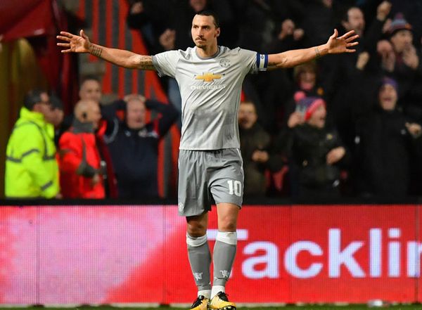Ibrahimovic sẽ đá chính ở trận gặp Leicester City