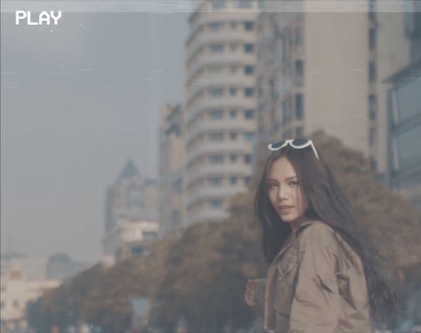 Vũ Thảo My ‘chất chơi’, xăm thật trên tay khi quay MV mới Vũ Thảo My ‘chất chơi’, xăm thật trên tay khi quay MV mới