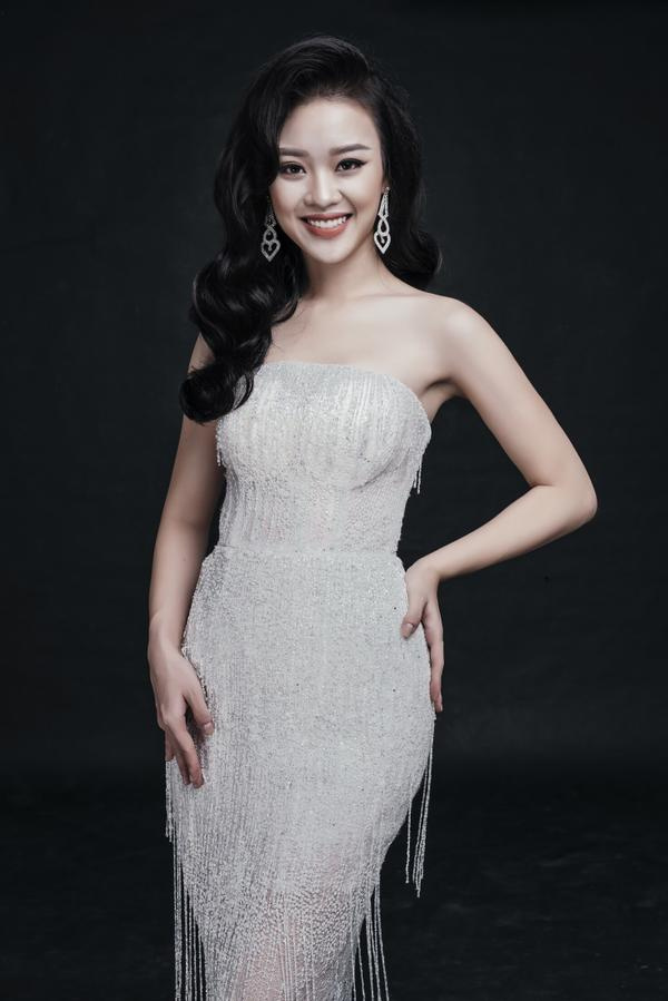 Giải phụ đầu tiên của Hoa hậu Hoàn vũ Việt Nam 2017 đã tìm được chủ nhân?