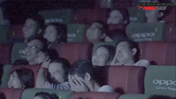 Kẻ cười, người sợ. Vậy nội dung thế nào?