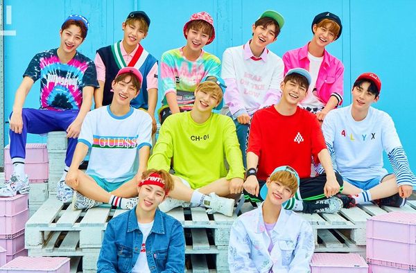 Nhiều khả năng Wanna One sẽ tiếp tục hợp đồng nhóm trong năm 2018.