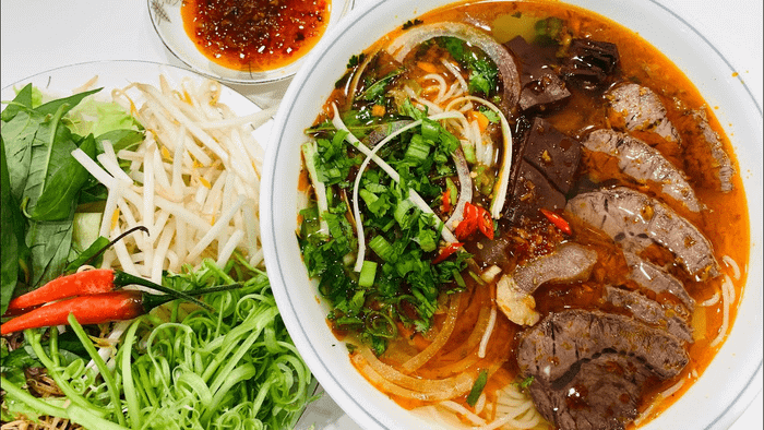  Dạo quanh Hà Nội thưởng thức ẩm thực phố cổ Ảnh 3
