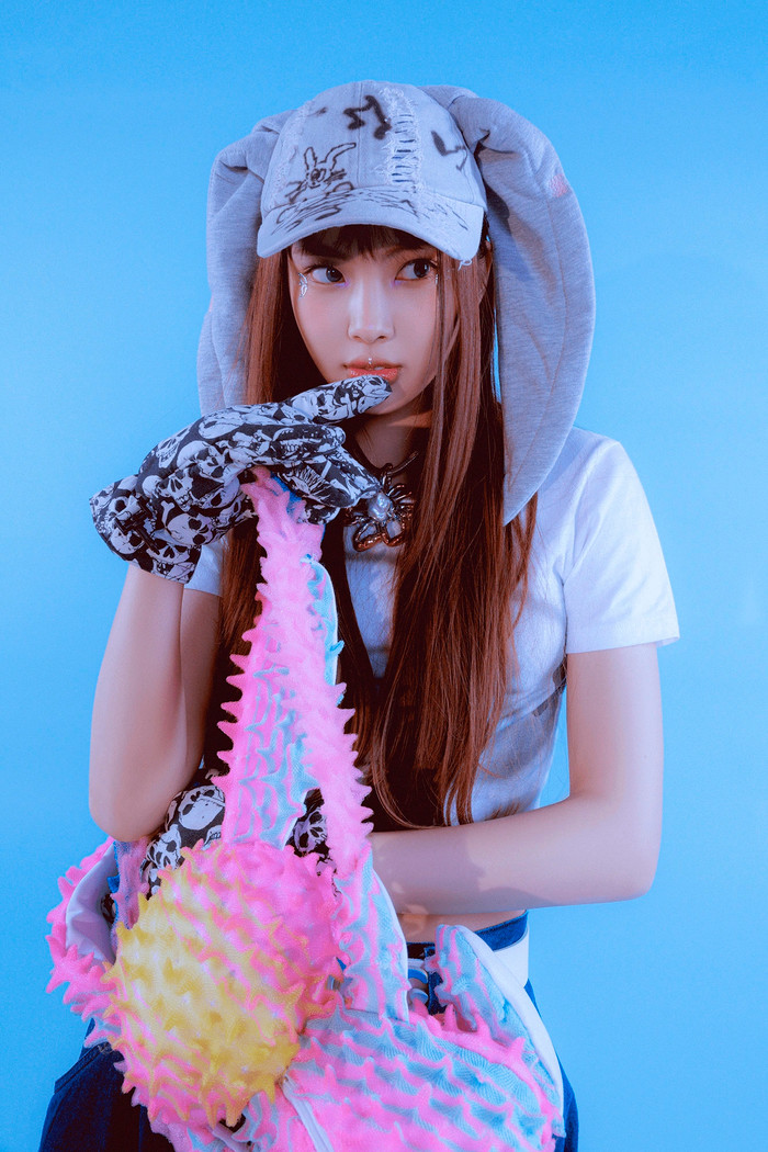  Loạt ảnh pre-debut của Hye-in (NewJeans) bất ngờ bị đào lại, nhan sắc thế nào mà cõi mạng xôn xao? Ảnh 1