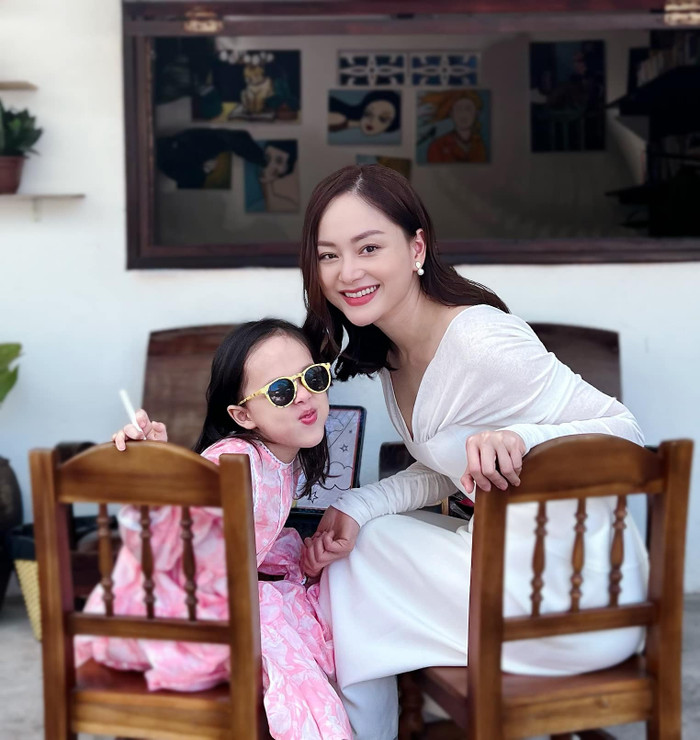  Diễn viên Lan Phương khoe sắc vóc đầy quyến rũ, trải lòng: 'Tôi rất đam mê việc làm mẹ' Ảnh 5
