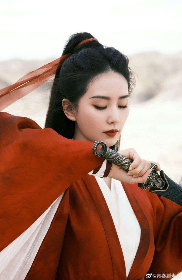  Một tiểu hoa đình đám lứa 85 nay hết thời, phải tranh vai với hoa 95 là Ngu Thư Hân? Ảnh 3