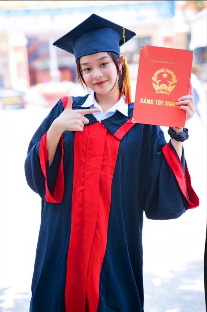  Nhan sắc ngọt ngào, tươi tắn của em gái hoa hậu Thanh Thủy ở tuổi trăng rằm Ảnh 1
