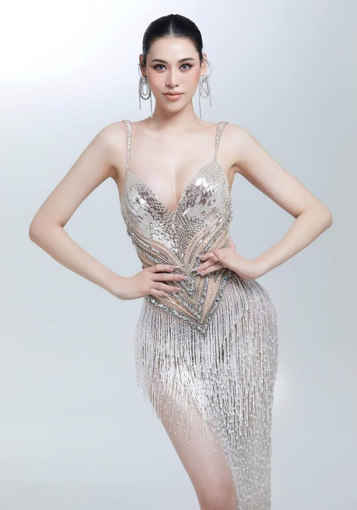 Trang phục dạ hội của đại diện Việt Nam tại chung kết Miss International Queen 2023 có gì đặc biệt?  Ảnh 2
