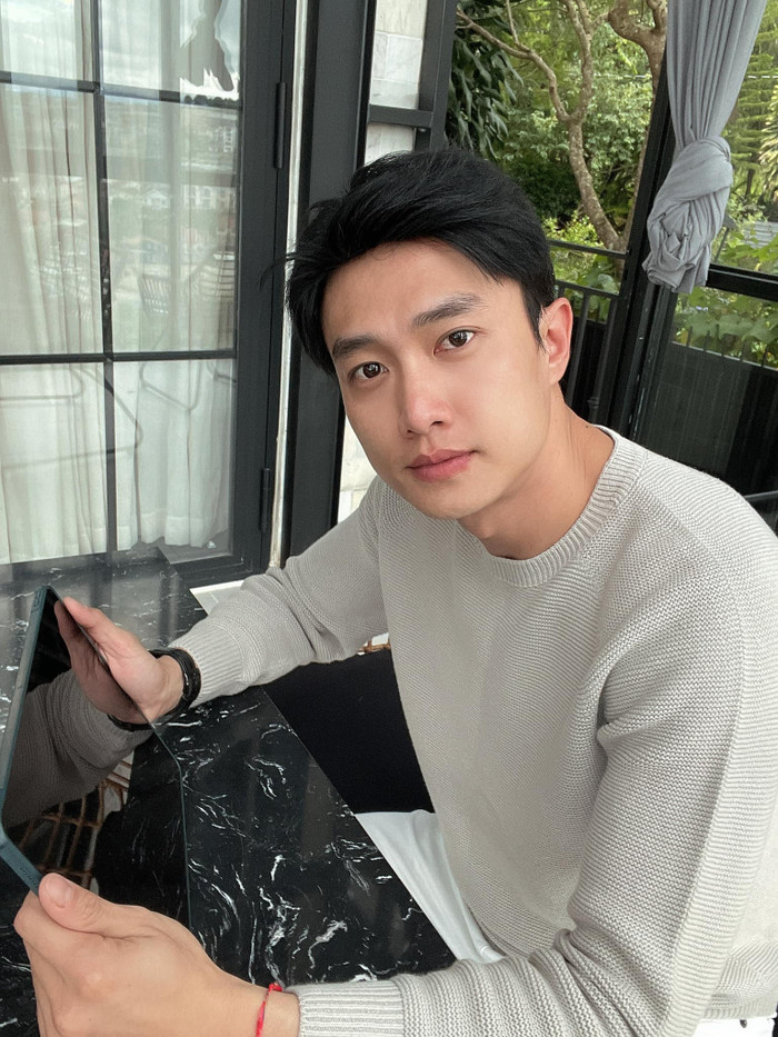 Khoe ảnh đi biển với gia đình, Quốc Trường bị netizen 'nhắc khéo' thiếu một thành viên Ảnh 2