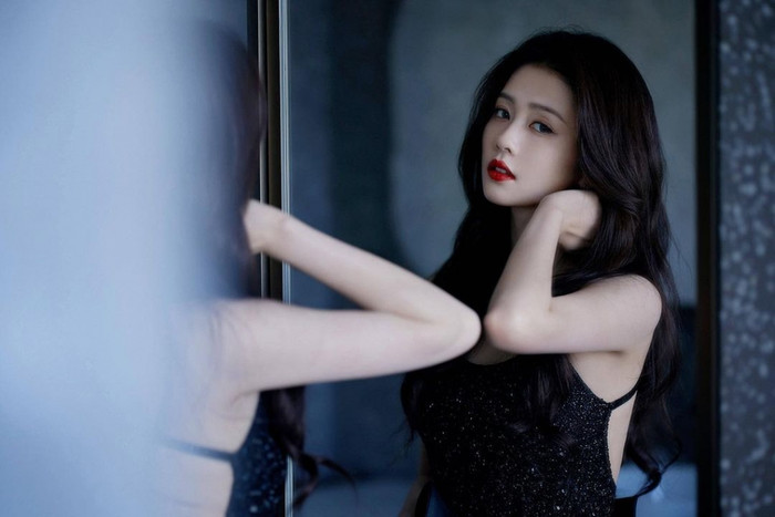 Bị chê nhan sắc kém xinh, Bạch Lộc có biện pháp mạnh với anti-fan khiến ai cũng câm nín Ảnh 1