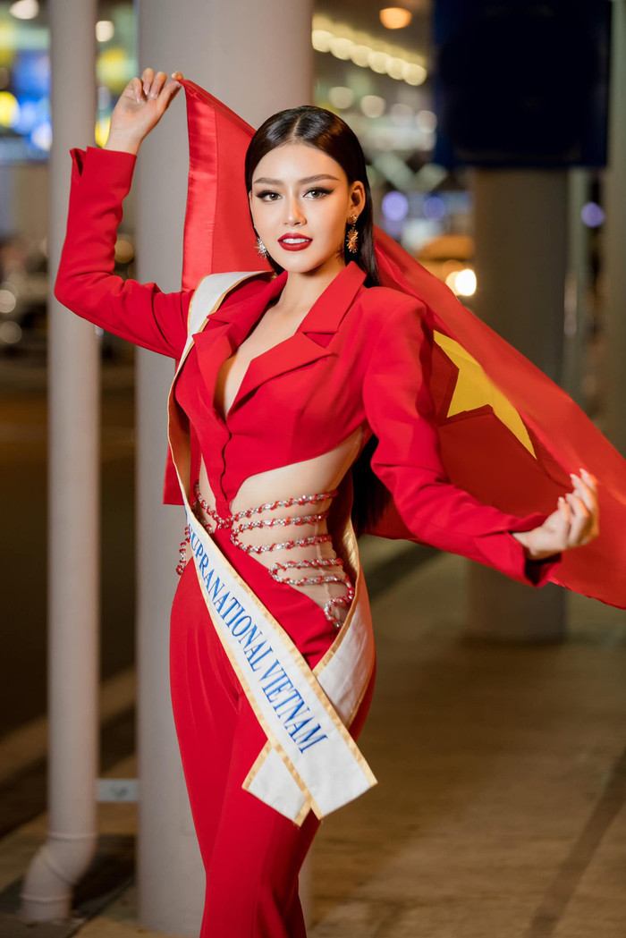  Đại diện Việt Nam lên đường tham dự Miss Supranational: Fan đâu mà vắng hoe vậy? Ảnh 2