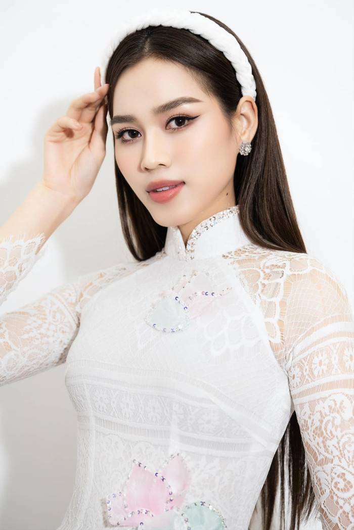  Diện đồ bộ của mẹ, Đỗ Thị Hà lộ nhan sắc 'không phần trăm' son phấn: Có còn chuẩn Hoa hậu triệu người mê? Ảnh 3