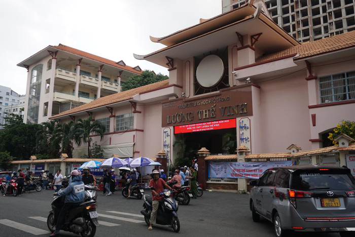  Hơn 1 triệu thí sinh làm thủ tục dự thi tốt nghiệp THPT, lưu ý những quy định nghiêm ngặt ở phòng thi Ảnh 3
