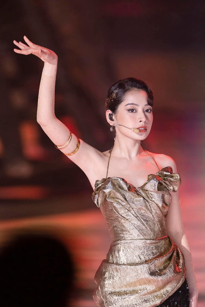  Dân mạng bất ngờ phát hiện ra 'tài lẻ' khác của Chi Pu, được khen 'đỉnh hơn hát' Ảnh 6