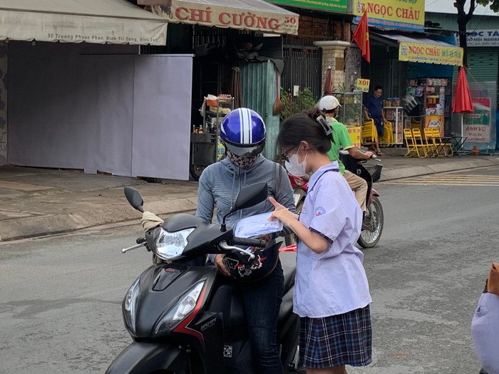  Hơn 1 triệu thí sinh chính thức bước vào môn thi đầu tiên Kỳ thi tốt nghiệp THPT năm 2023 Ảnh 8