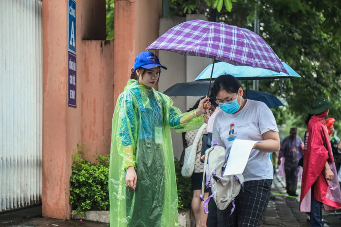 Hơn 1 triệu thí sinh chính thức bước vào môn thi đầu tiên Kỳ thi tốt nghiệp THPT năm 2023 Ảnh 10